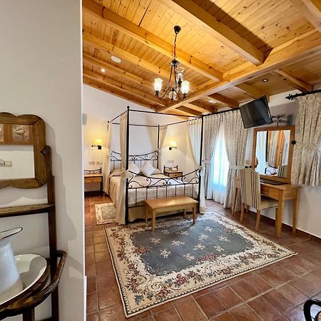 Hotel El Curro Burunchel Kültér fotó