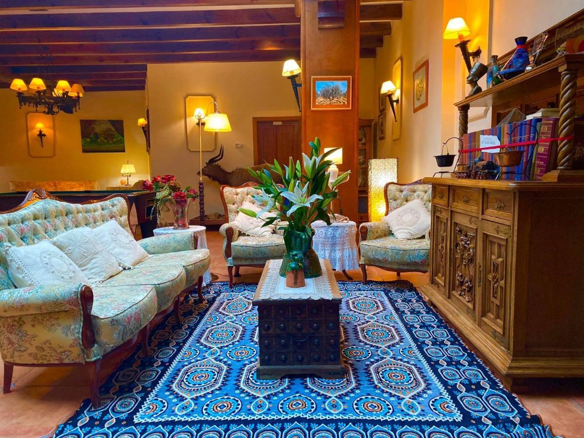 Hotel El Curro Burunchel Kültér fotó