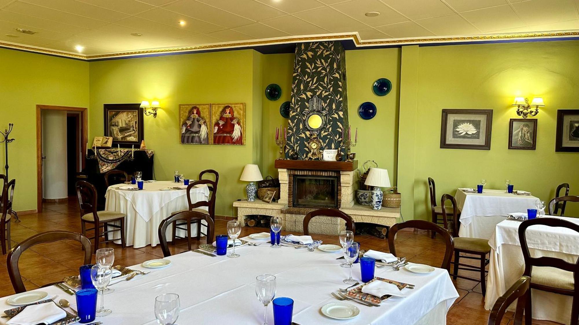 Hotel El Curro Burunchel Kültér fotó