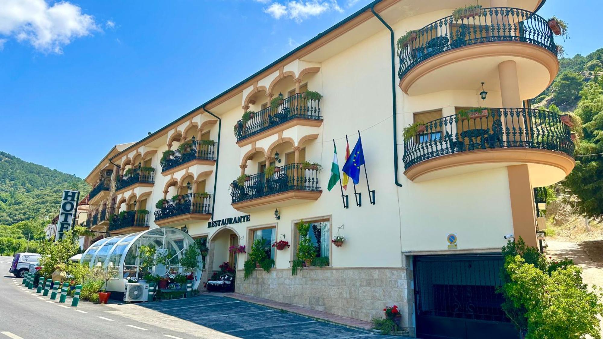 Hotel El Curro Burunchel Kültér fotó